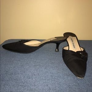 Manolo Blahnik black cloth kitten heel mules 37