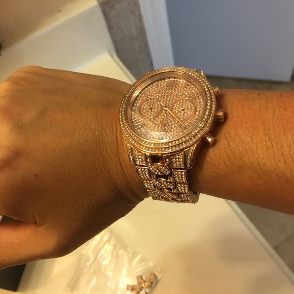 Beautiful rose gold watch MK main image 6