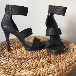 Jessica Simpson heels Size 8