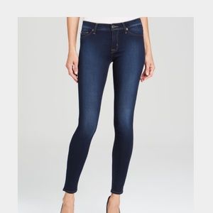 Hudson Super Skinny Midrise jeans! Good condition!