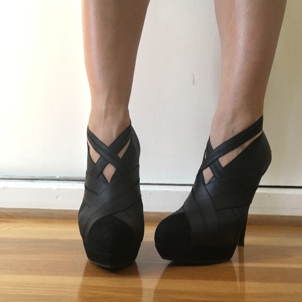 YSL Divine Suede Elastic Ankle Boot