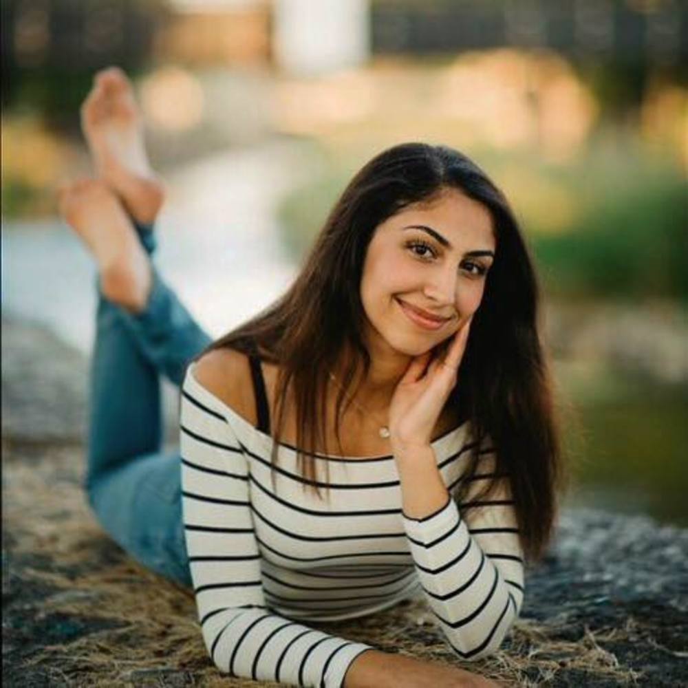 Meet your Posher, Alaa