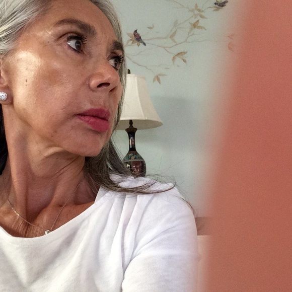 Meet your Posher, Antonia - Picture 1 of 1