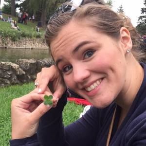 Meet your Posher, Laura