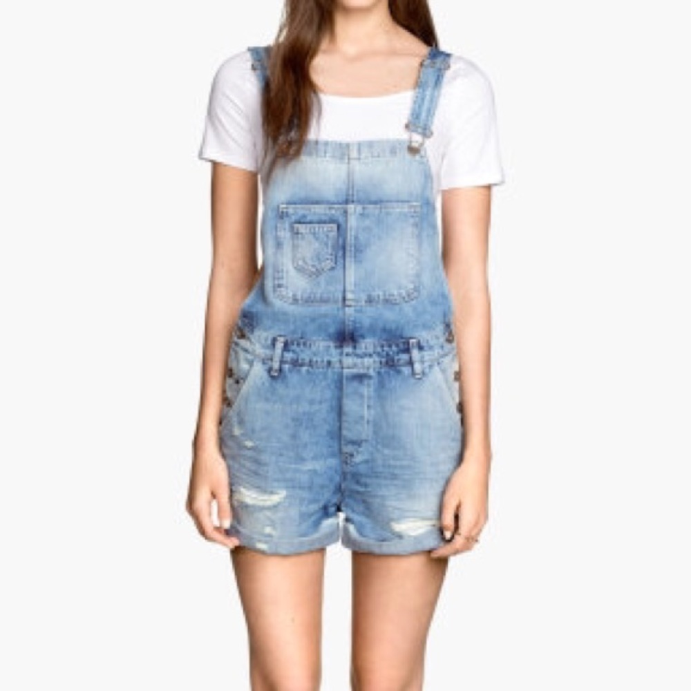H&M bib overall denim shorts jumper