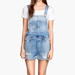 H&M bib overall denim shorts jumper