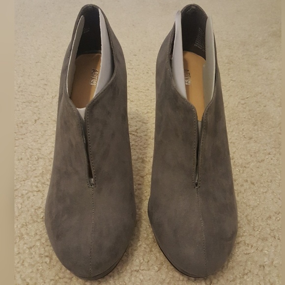 NIB gray suede booties! - Picture 3 of 5