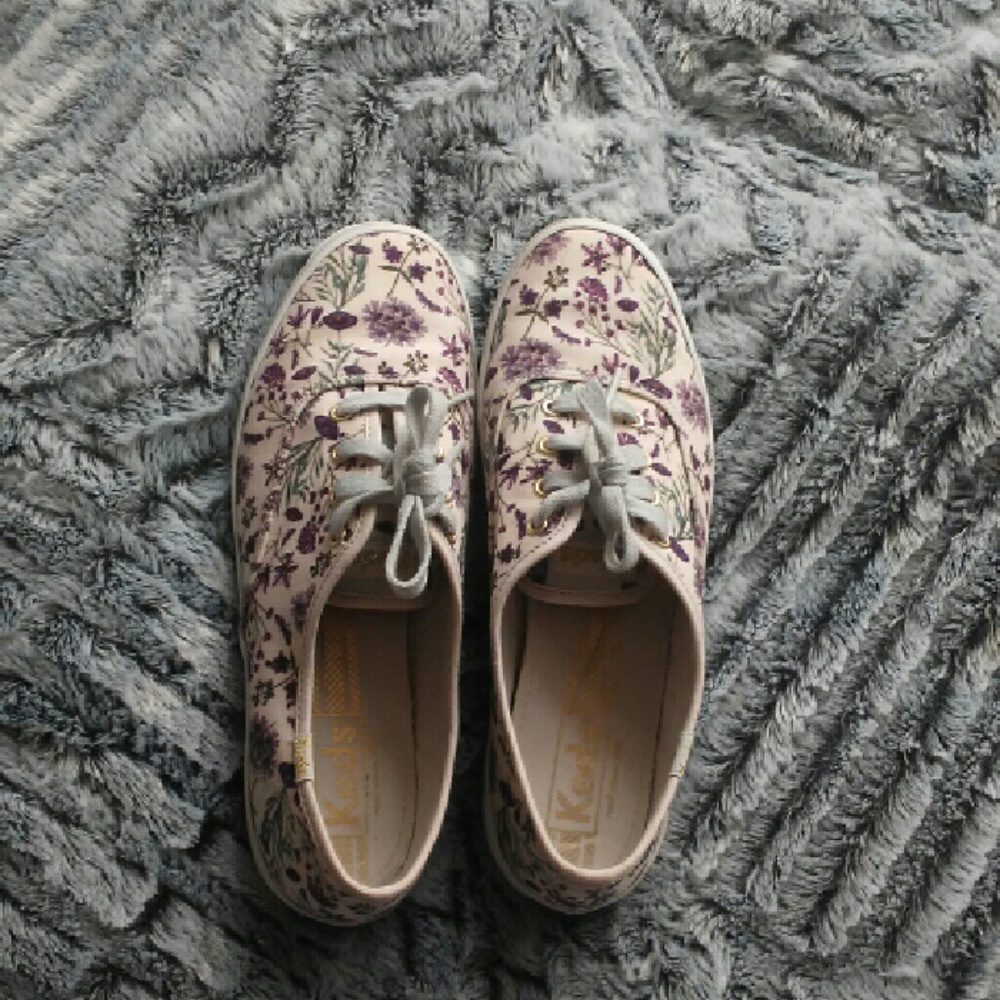 Floral keds