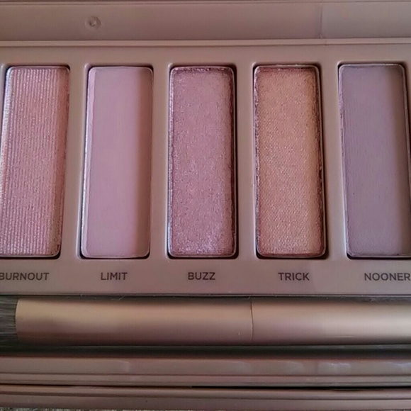 URBAN DECAY Naked Palette 3 - 12x1,3g + 3,2ml USA Naked 3!