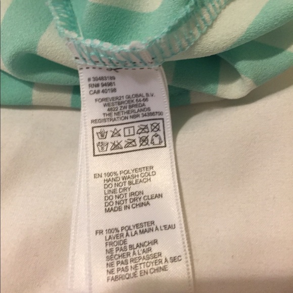 Forever21 size m green and white top - Picture 3 of 4
