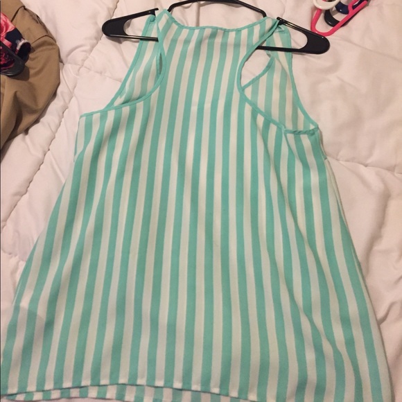 Forever21 size m green and white top - Picture 4 of 4