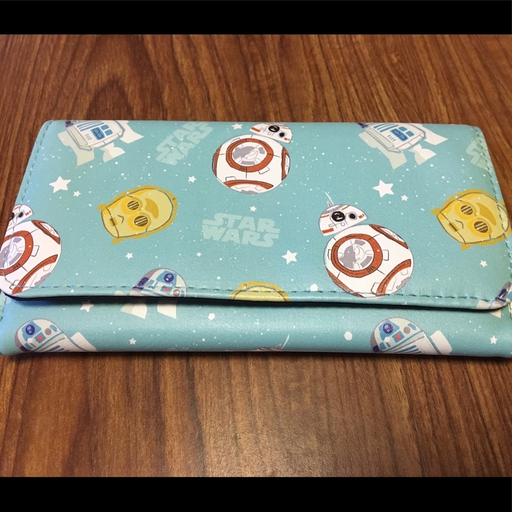 HotTopic Star Wars Pastel Wallet