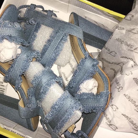 Ripped Light Denim Block Heel | MAKE A OFFER - Picture 3 of 8