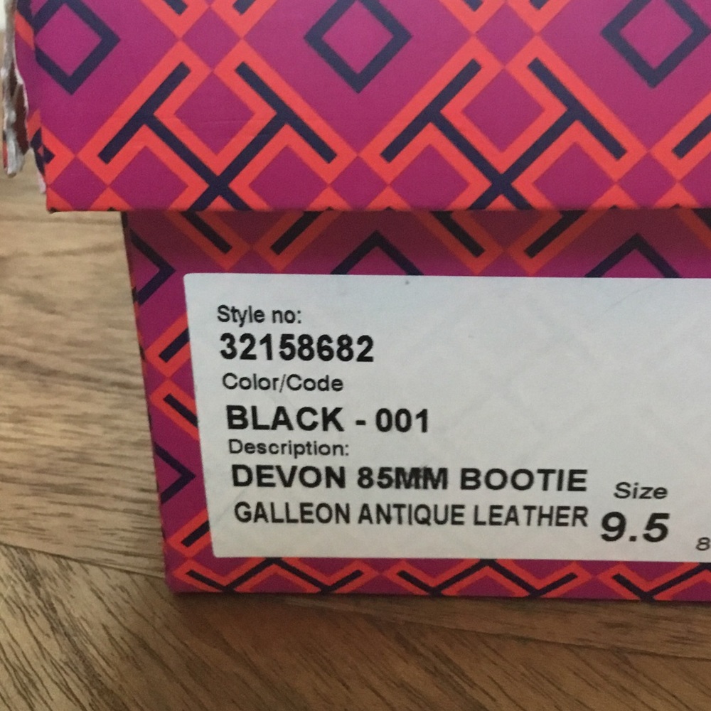 ✨HP✨ Tory Burch Devon ankle boots - Picture 6 of 7