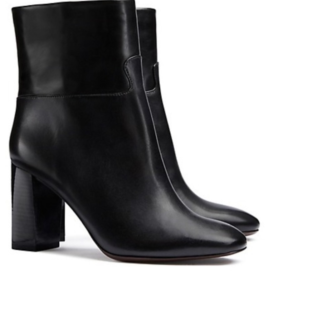 ✨HP✨ Tory Burch Devon ankle boots - Picture 1 of 7
