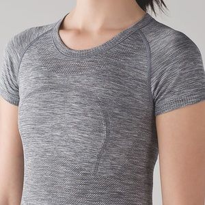 Lululemon Swiftly Tech SS Crew - Size 8