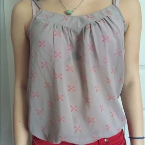 Crossed arrow pattern shirt