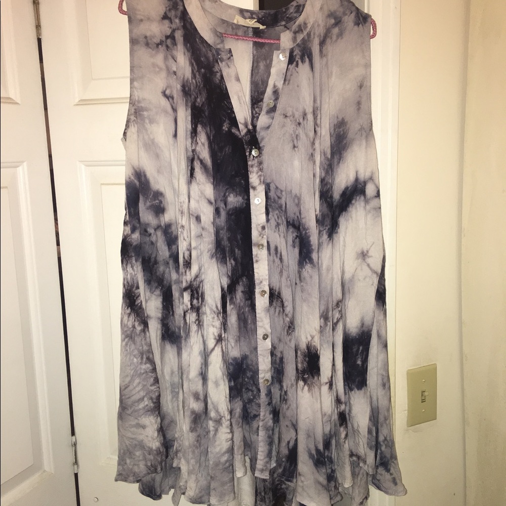 Tie dyed sleeveless dress