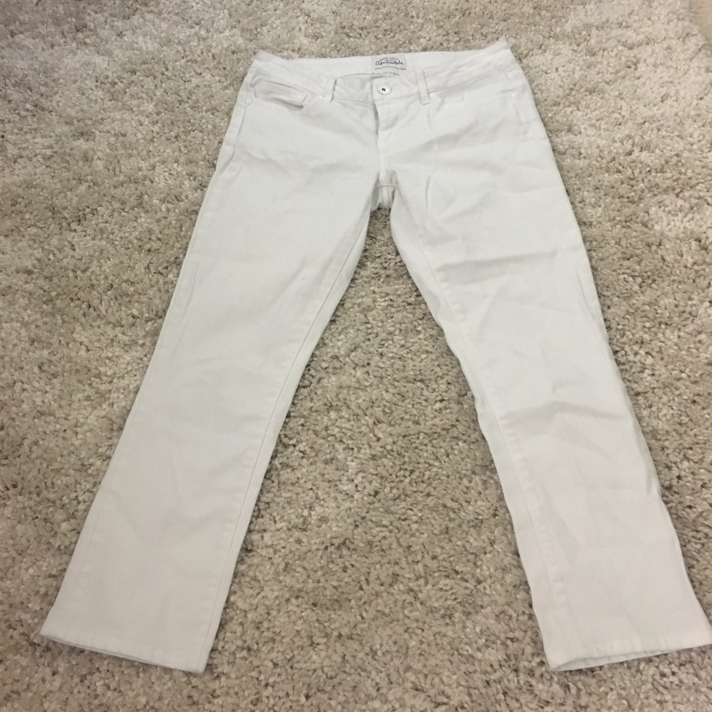 White jean capris / crop pants