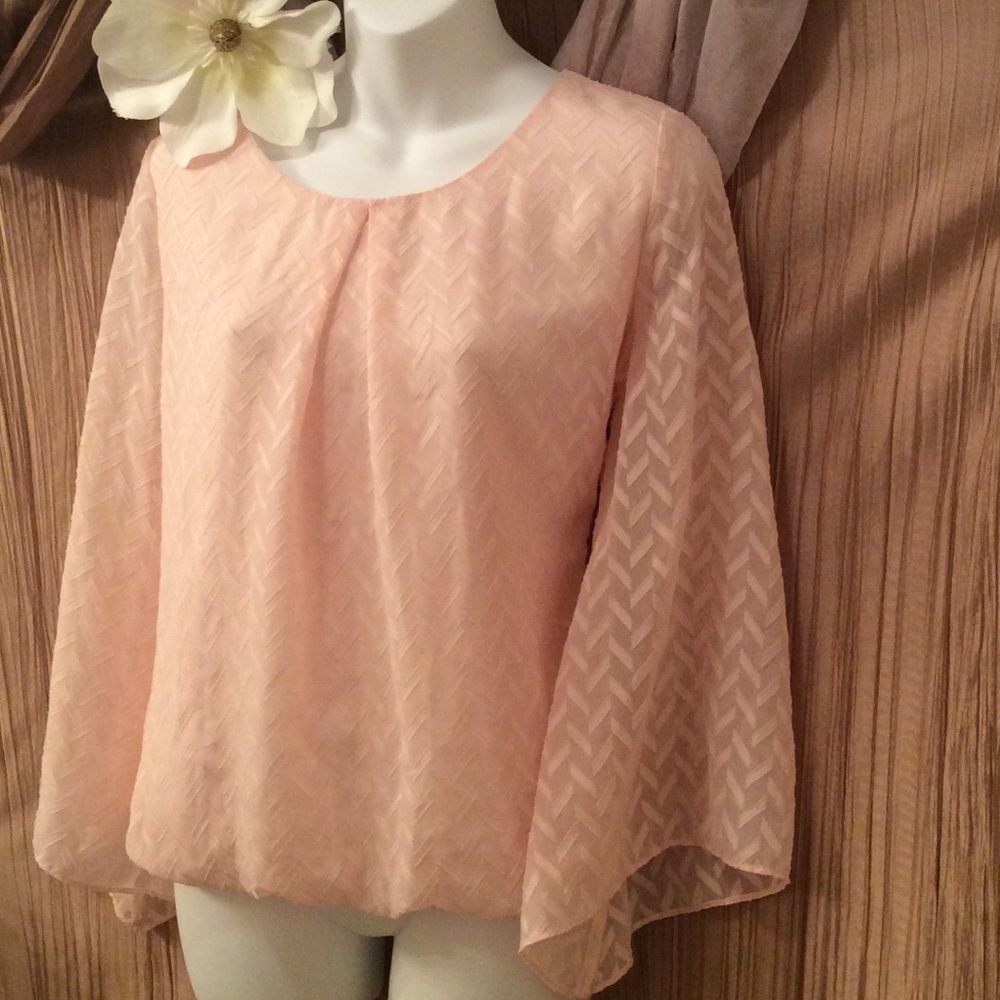 💕by & by 💕 3/4 Sleeve XL Top - Picture 4 of 8