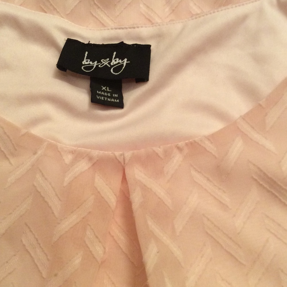 💕by & by 💕 3/4 Sleeve XL Top - Picture 6 of 8