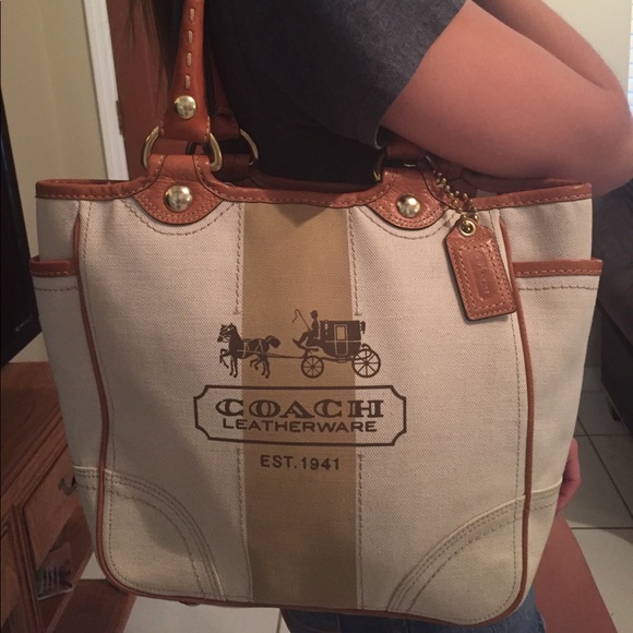 Coach Handbags - COACH CANVAS NATURAL TOTE BAG🌺WOW GREAT DEAL🌺NWT