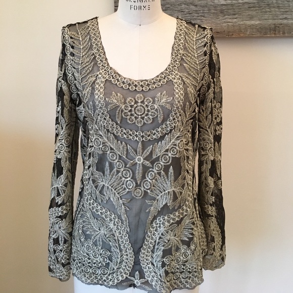 Black and Gold Blouse Size: Small Baroque Style - Picture 3 of 5