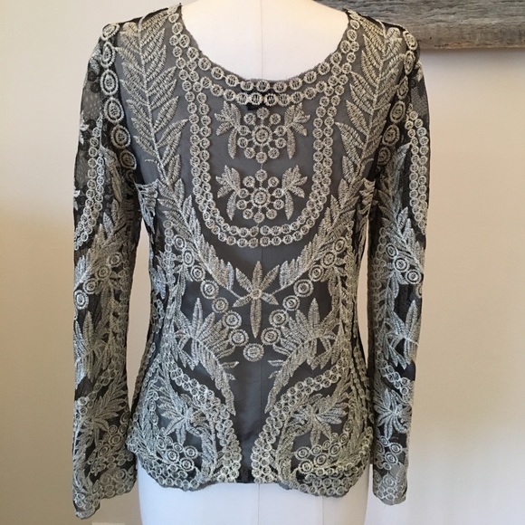 Black and Gold Blouse Size: Small Baroque Style - Picture 4 of 5