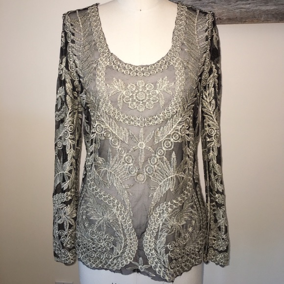 Black and Gold Blouse Size: Small Baroque Style - Picture 5 of 5