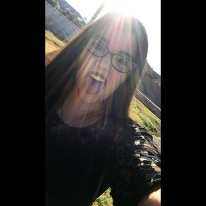 Meet your Posher, Cristina