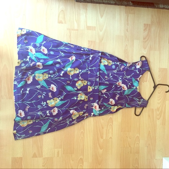 HD in Paris floral shift dress - Picture 2 of 3