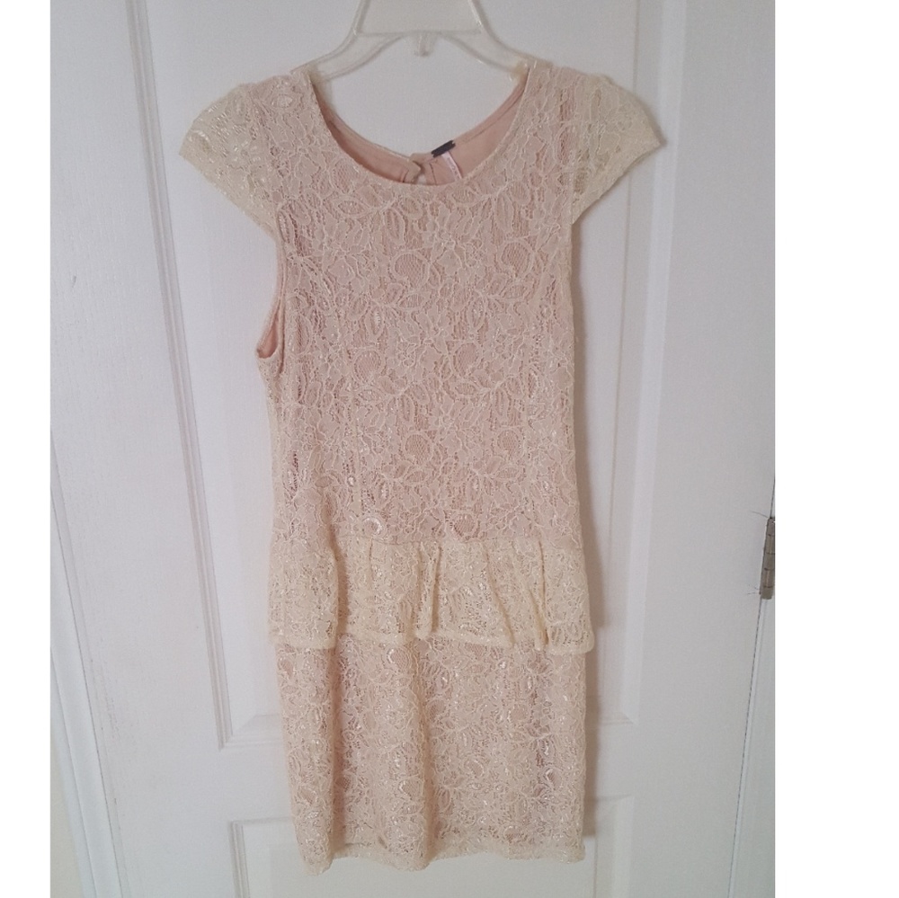 Lace dress!