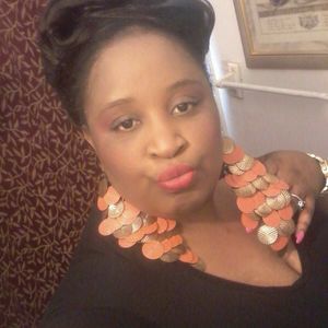 Meet your Posher, Sandra