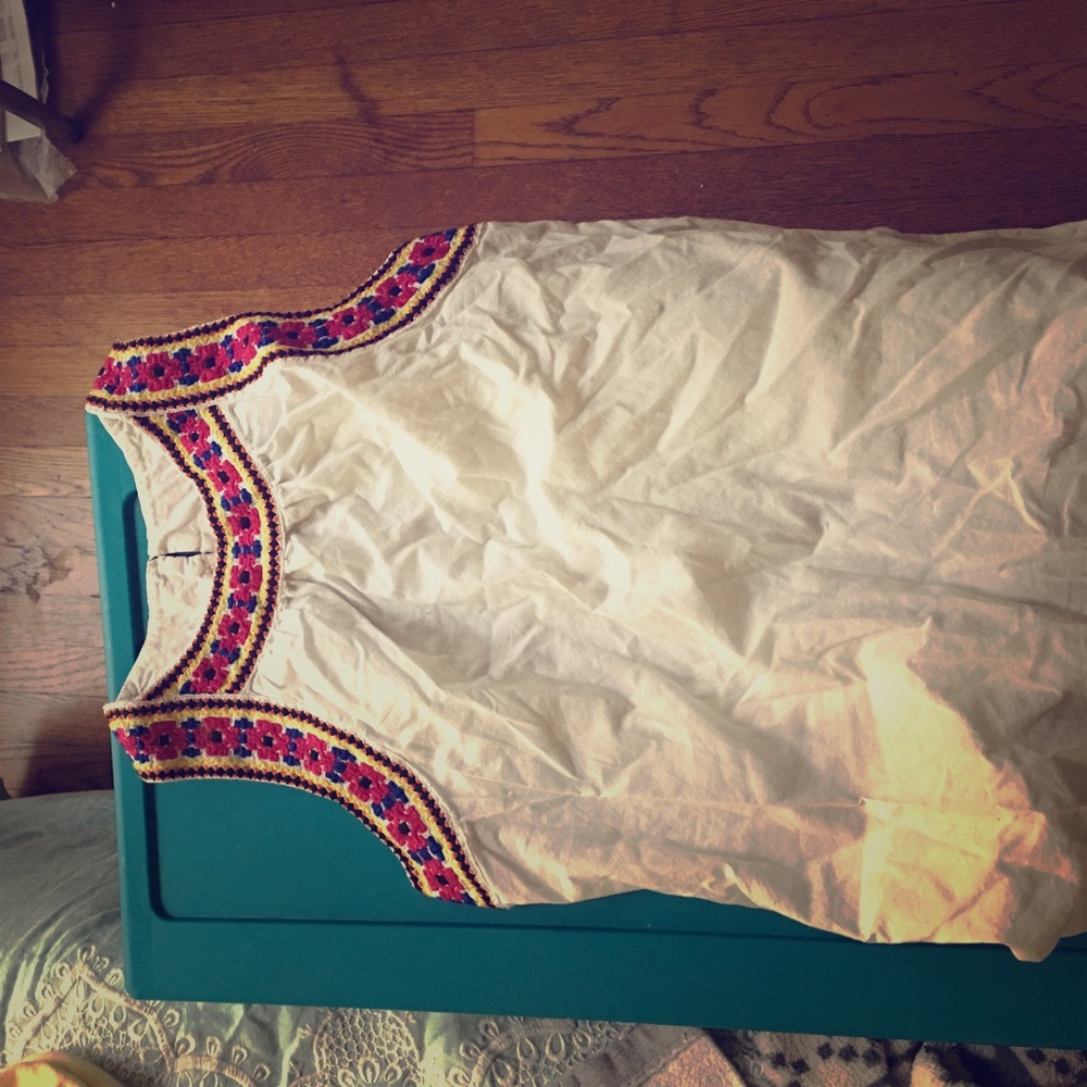 Embroidered sleeveless blouse