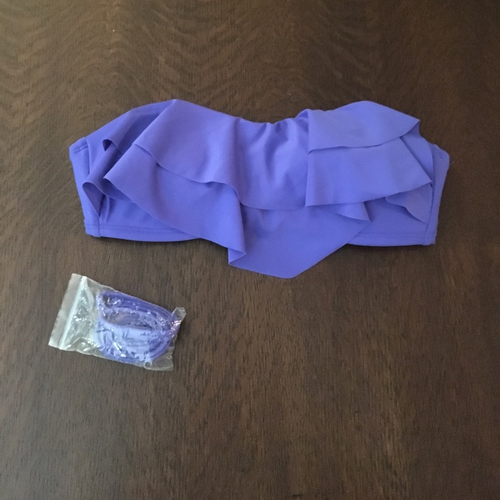 NWOT strapless swim top