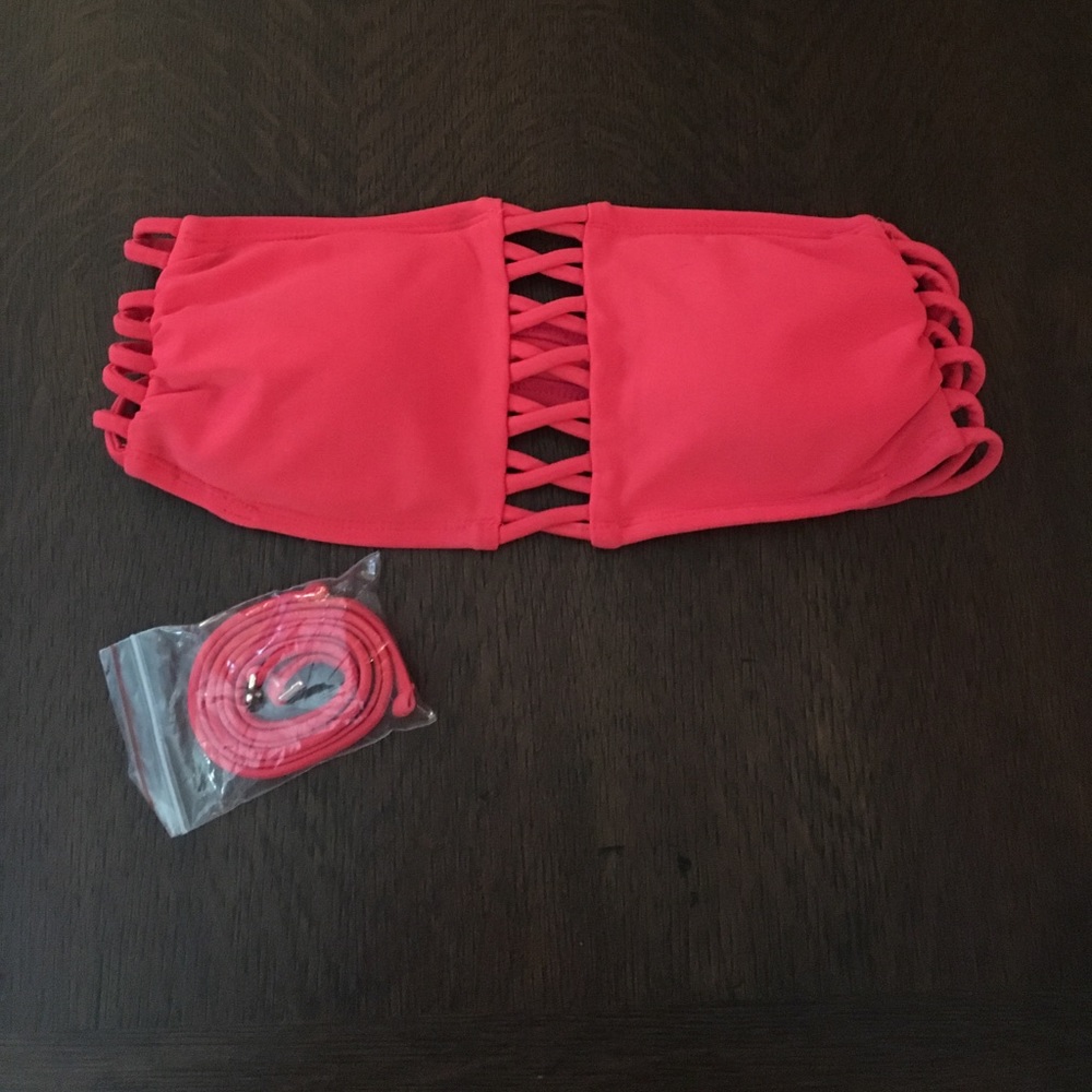 Strapless swimsuit top