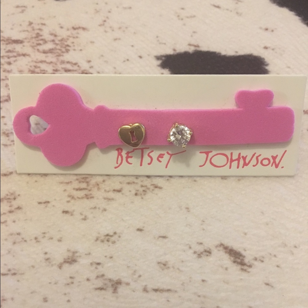 Betsey Johnson Earrings. NEW