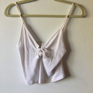 White v neck crop top