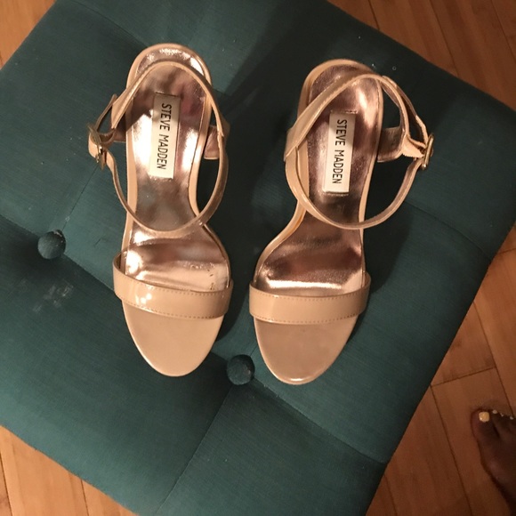 Steve Madden heels in Nude. Women's size 7. - Picture 2 of 4