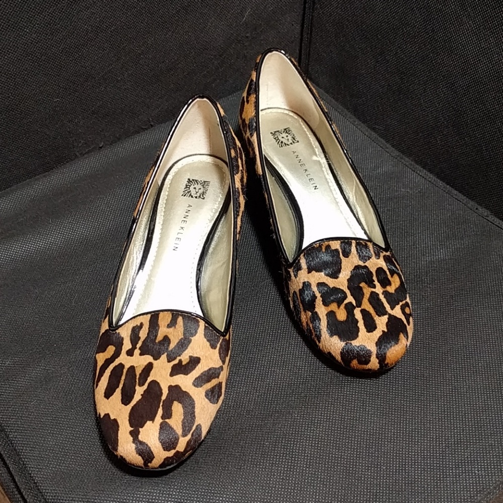 Anne Klein Leopard Print Wedge Heel Loafer Sz 7
