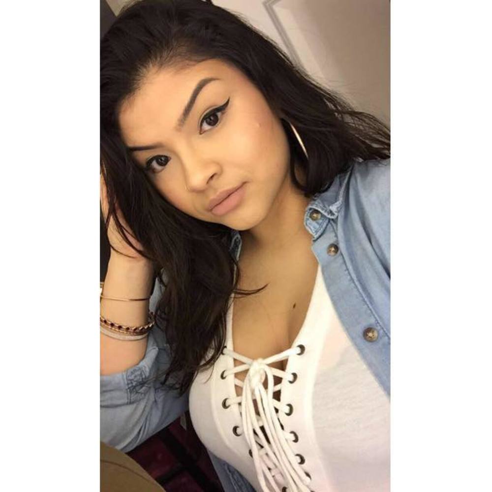 Meet your Posher, Priscila