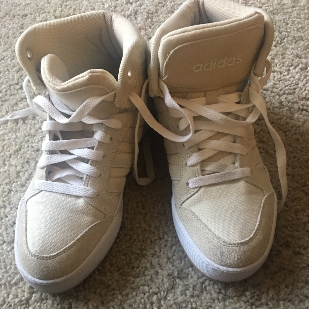 adidas creme sneakers