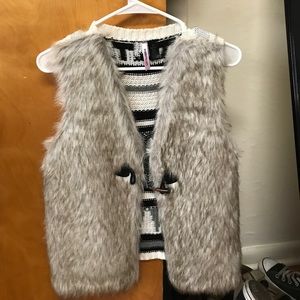 Fur vest
