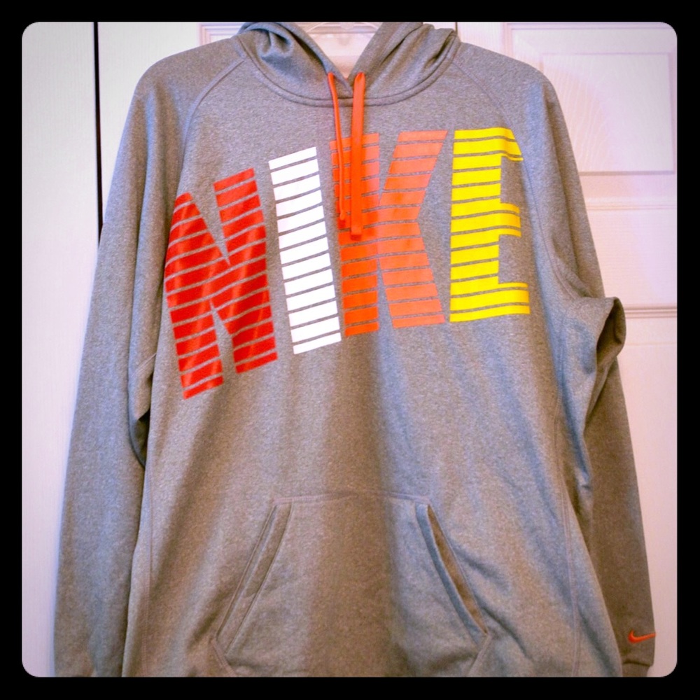 Nike Pullover Therma-Fit Hoodie 💁🏽