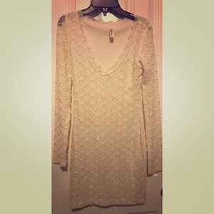 LACE VNECK DRESS-NEVER WORN