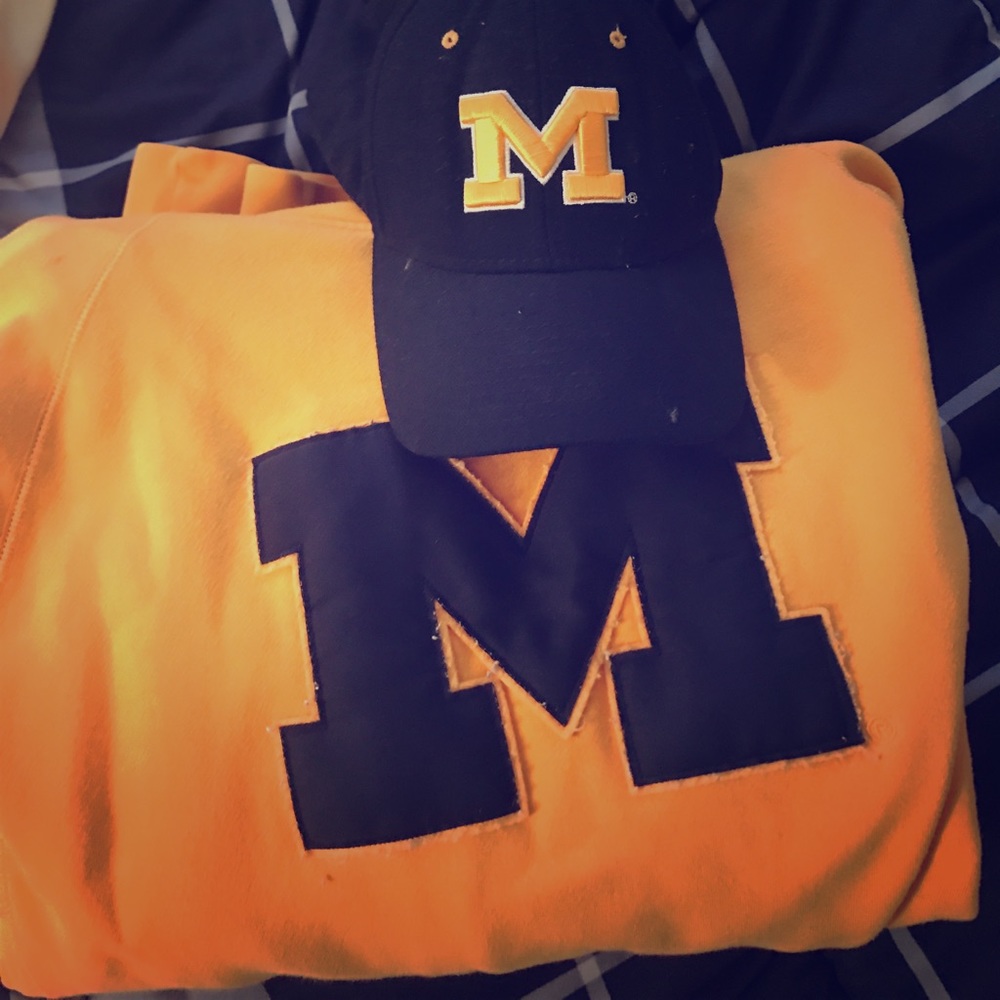 University of Michigan Sweatshirt and Hat