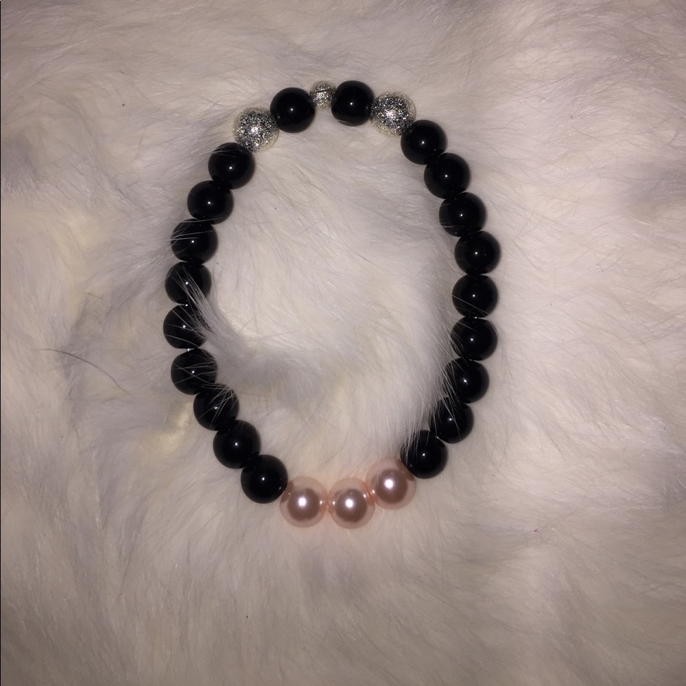 Handmade pink and black glass pearl braclet