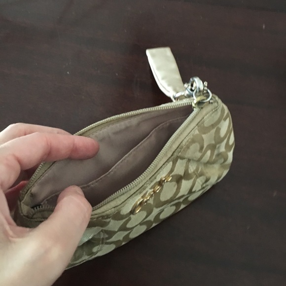Coach wristlet!! - Picture 2 of 3