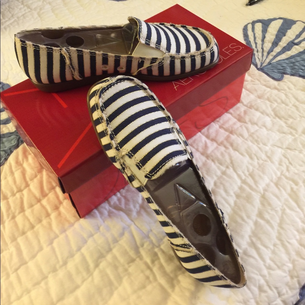 Aerosoles canvas summer flats-Brand New