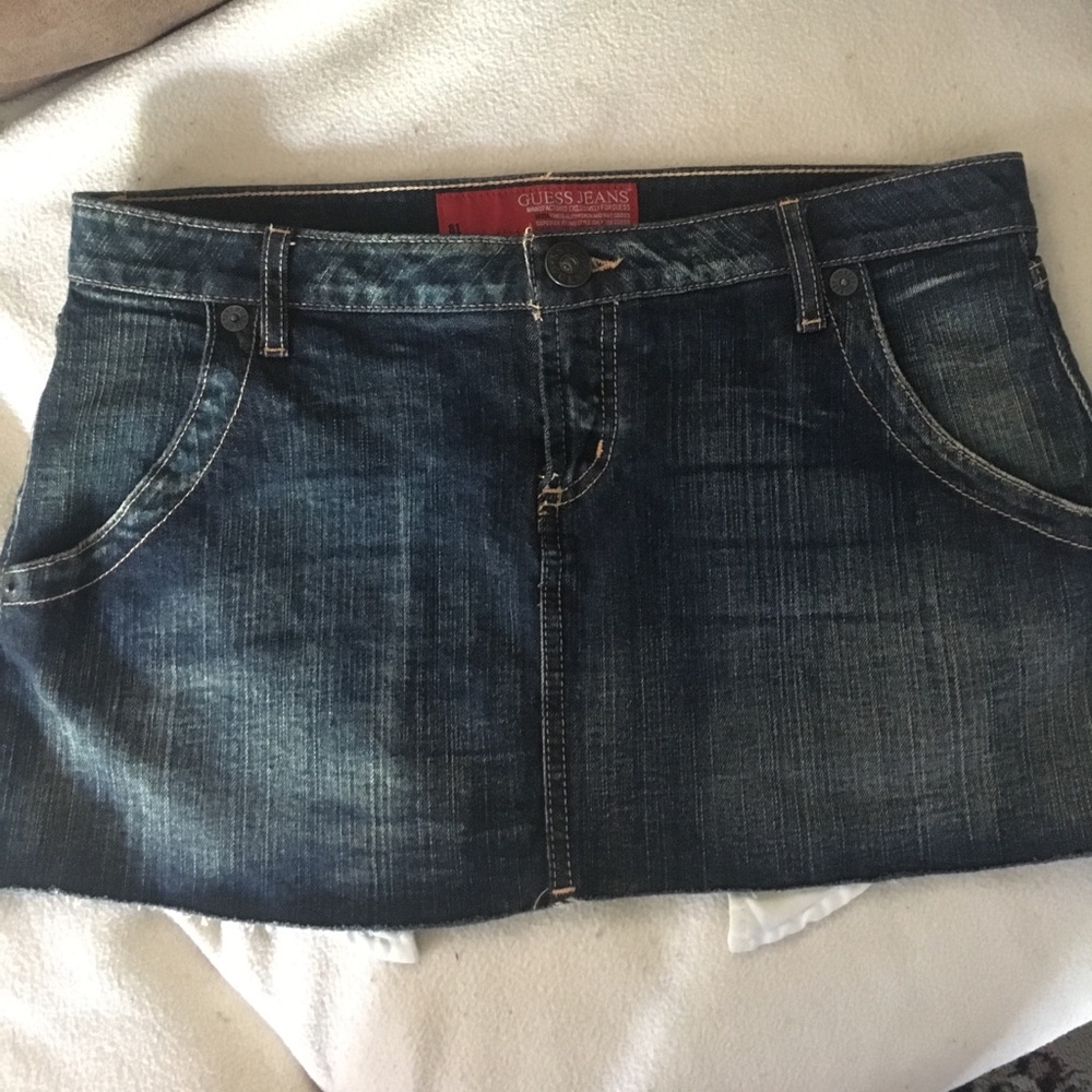 Denim jeanguess skirt